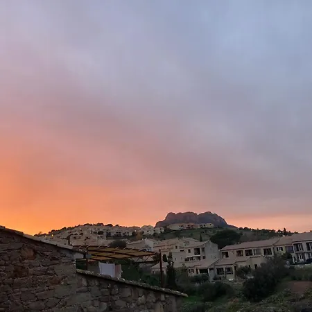 Maison Charmante - - Terrasse Et Vue 度假居 *
